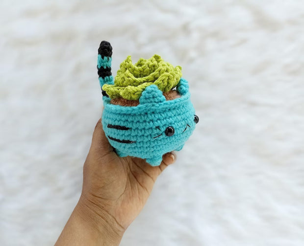 Succulent cat planter amigurumi pattern