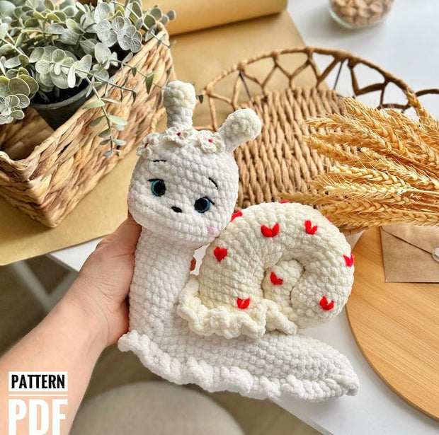 Crochet pattern Snail
