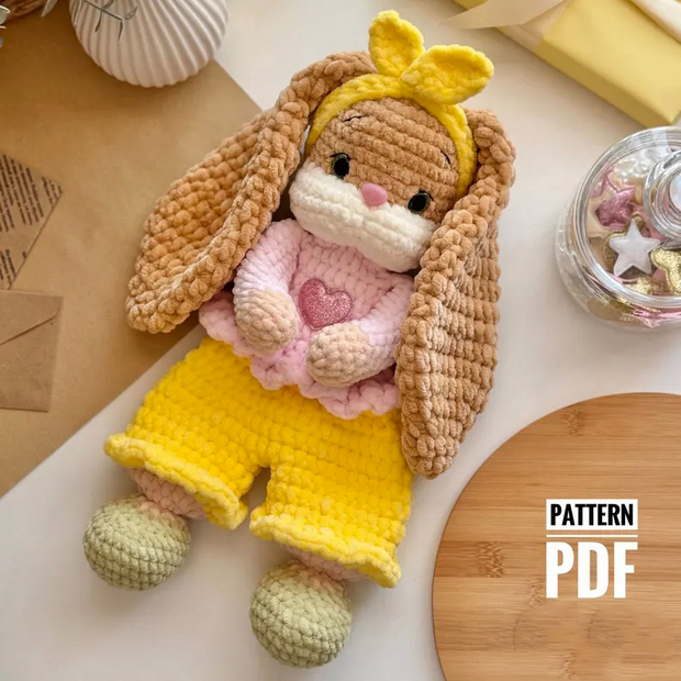 Crochet pattern bunny amigurumi