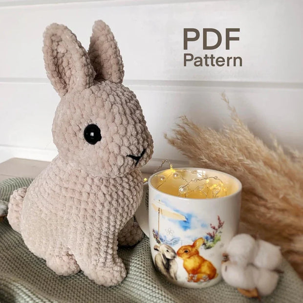 Realistic Mini Bunny Rabbit Pattern
