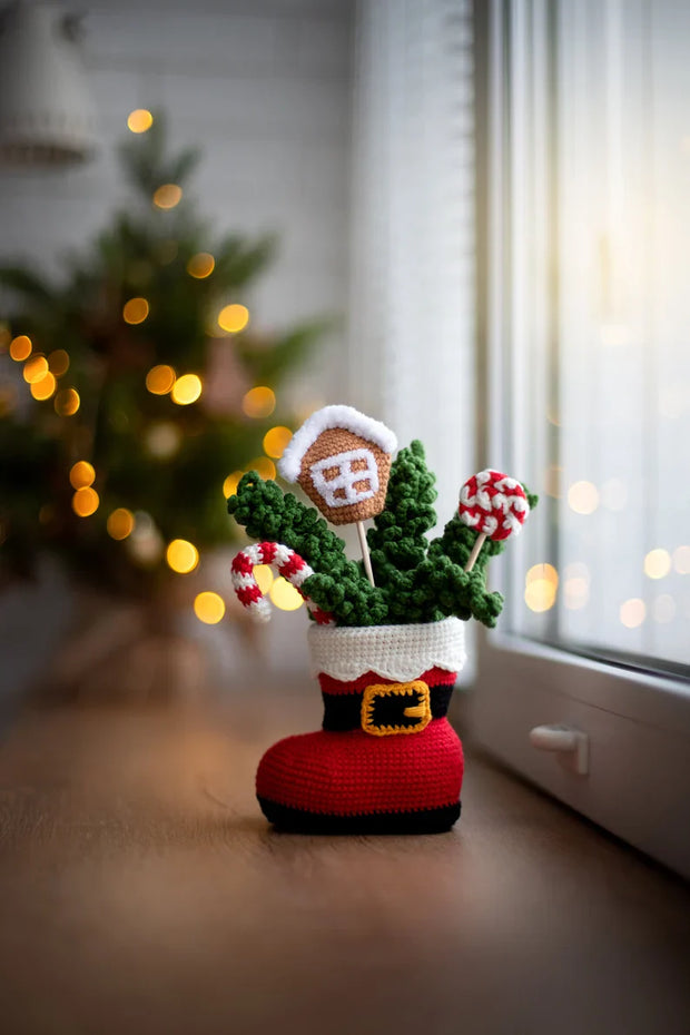 Santa boot and decoration crochet pattern